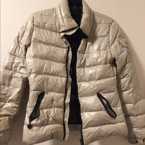 Pearl-colored Moncler coat size 0